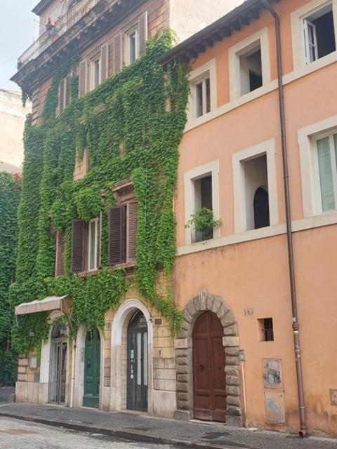 Borgo Pio 182 Vatican Suite Рим Экстерьер фото